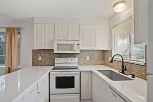 1435 Silverpines Rd, Houston, TX 77062 - Photo 7