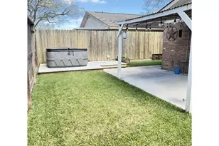 1435 Silverpines Rd, Houston, TX 77062 - Photo 15