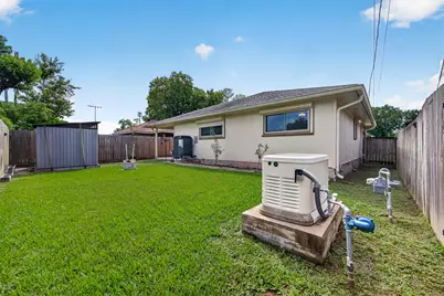 2316 29th Avenue N, Texas City, TX 77590 - Photo 39