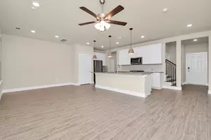 1722 Summerlyn Ter Dr, Houston, TX 77080 - Photo 11