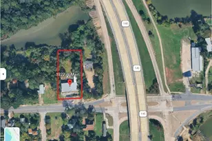 1922 W Main St, Baytown, TX 77520 - Photo 1