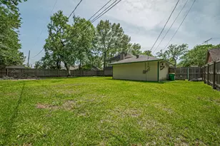 5118 Forest Trail, Baytown, TX 77521 - Photo 29