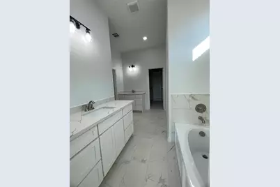 115 Pecan Grove Court, Anahuac, TX 77514 - Photo 11