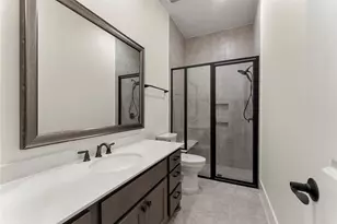 18 Dawning Flower Dr, Tomball, TX 77375 - Photo 37