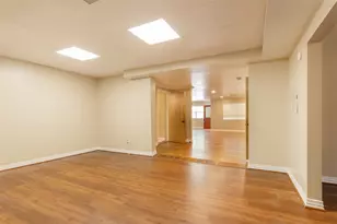 2098 Harland Dr, Houston, TX 77055 - Photo 15