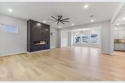 1904 Nantucket Drive, Houston, TX 77057 - Photo 17