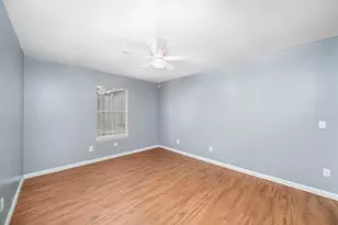 6415 South Lake Houston Pkwy, Houston, TX 77049 - Photo 9