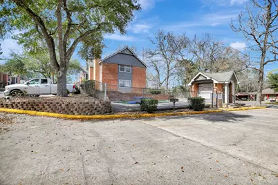 2401 Sycamore Avenue #D9, Huntsville, TX 77340 - Photo 21