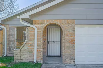 8735 Valley Flag Drive, Houston, TX 77078 - Photo 7