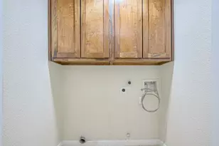 8735 Valley Flag Dr, Houston, TX 77078 - Photo 21