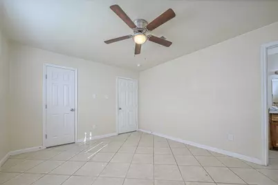 8735 Valley Flag Drive, Houston, TX 77078 - Photo 27