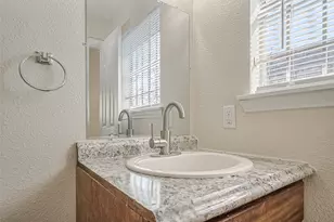 8735 Valley Flag Dr, Houston, TX 77078 - Photo 31