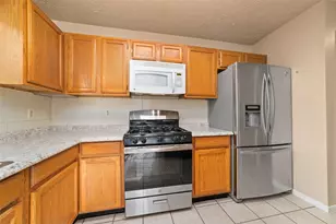 1934 Pincher Creek Dr, Spring, TX 77386 - Photo 17