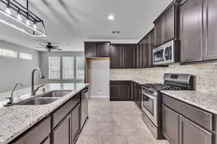 3418 Rainflower Springs Ln, Rosenberg, TX 77471 - Photo 7