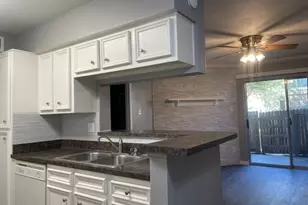 18800 Egret Bay Blvd, Webster, TX 77058 - Photo 7