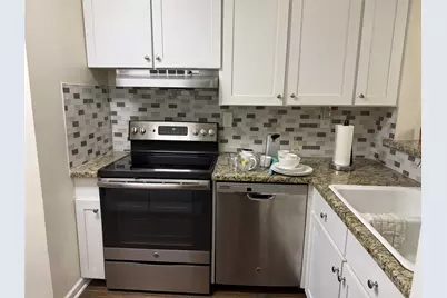 9107 Braeburn Valley Drive #15, Houston, TX 77074 - Photo 5