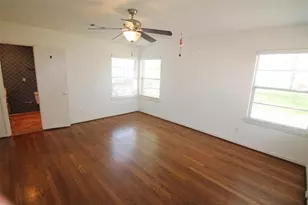 5504 Valerie St, Houston, TX 77081 - Photo 9