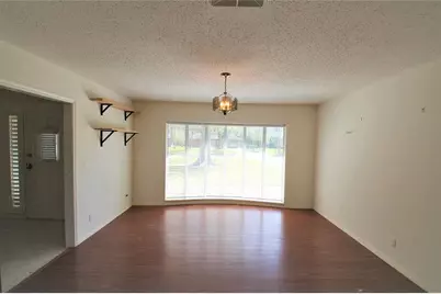 5504 Valerie Street, Houston, TX 77081 - Photo 5