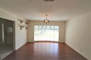 5504 Valerie St, Houston, TX 77081 - Photo 5
