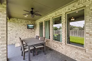 7823 Leighton Trl, Pasadena, TX 77505 - Photo 17
