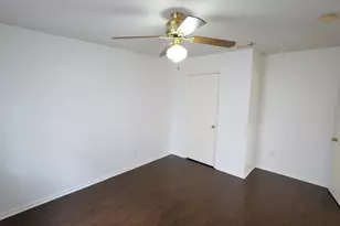 23135 N Waterlake Dr, Richmond, TX 77406 - Photo 19