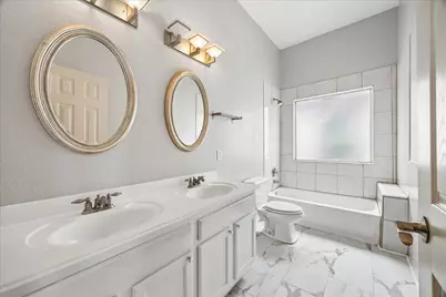 5027 Creekmont Drive, Houston, TX 77091 - Photo 15