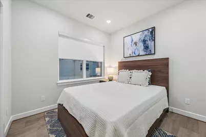 6338 Paddington Bend Drive, Houston, TX 77008 - Photo 19