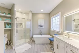 4 Shore Acres Cir, Shoreacres, TX 77571 - Photo 17