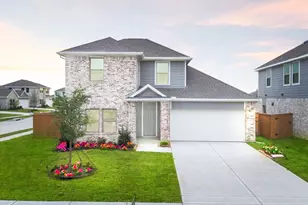 2425 E Heritage Dr, Dayton, TX 77535 - Photo 1