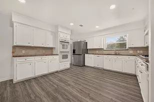 2230 S Fountain Valley Dr, Missouri City, TX 77459 - Photo 15