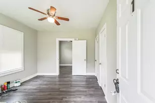 3205 Illinois St, Baytown, TX 77520 - Photo 7