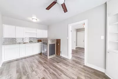 3205 Illinois Street, Baytown, TX 77520 - Photo 3