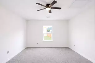 821 Palmdate, Montgomery, TX 77316 - Photo 5