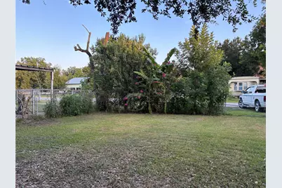 902 Ferol Lane, Highlands, TX 77562 - Photo 7