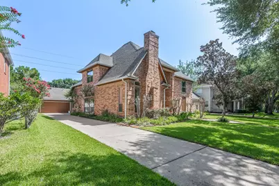 3722 Springhill Ln, Sugar Land, TX 77479 - Photo 11