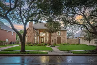 3722 Springhill Ln, Sugar Land, TX 77479 - Photo 1