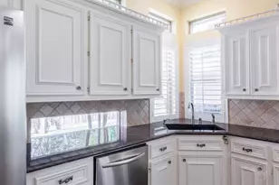 3722 Springhill Ln, Sugar Land, TX 77479 - Photo 25