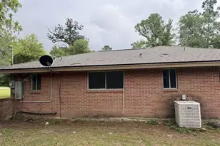 132 White Oak Dr N, Woodbranch, TX 77357 - Photo 13
