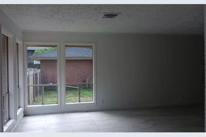 132 White Oak Drive N, Woodbranch, TX 77357 - Photo 7
