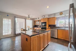 12231 Carriage Hill Dr, Houston, TX 77077 - Photo 9
