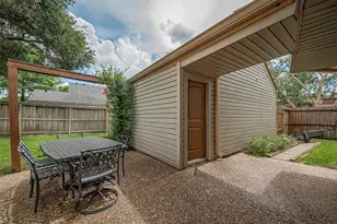 12231 Carriage Hill Dr, Houston, TX 77077 - Photo 47