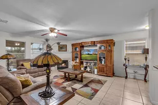 1130 Fairlane Square, Channelview, TX 77530 - Photo 3