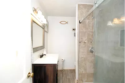 1231 W 7th Street, Freeport, TX 77541 - Photo 9