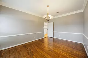 18623 Point Lookout Dr, Nassau Bay, TX 77058 - Photo 9