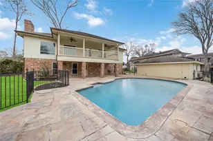 18623 Point Lookout Dr, Nassau Bay, TX 77058 - Photo 37
