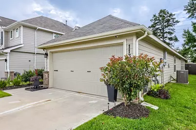 1138 Kinsey Wilderness Lane, Conroe, TX 77301 - Photo 3