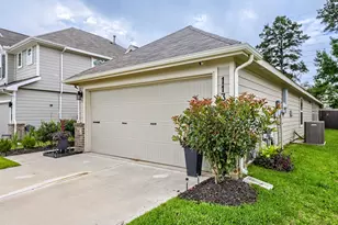 1138 Kinsey Wilderness Ln, Conroe, TX 77301 - Photo 3