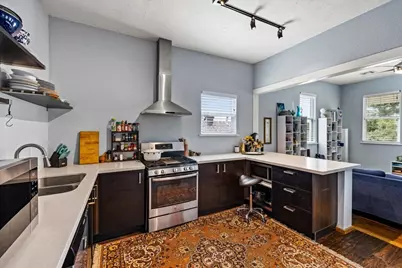 2710 Avenue P 1/2, Galveston, TX 77550 - Photo 3