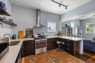 2710 Ave P 1/2, Galveston, TX 77550 - Photo 3