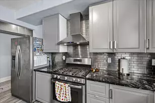 2710 Ave P 1/2, Galveston, TX 77550 - Photo 9